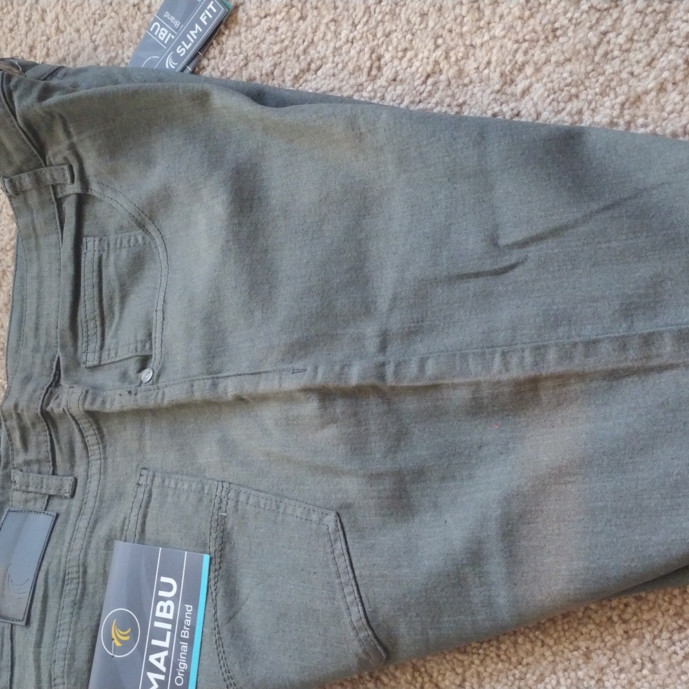 Pants - Picture 9 of 9